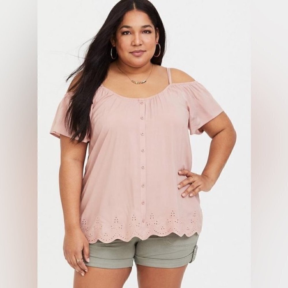 Torrid Off Shoulder Button Short Sleeve Blouse in Dusty Quartz 6X